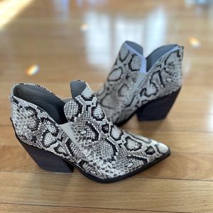 Vince Camuto Natural Reptile Booties